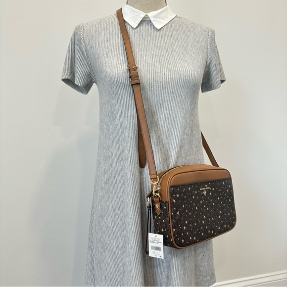 New Michael Kors Jet Set Charm Large East West Star Signature Camera Crossbody - Picture 3 of 12